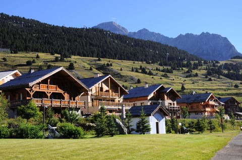 Résidence Les Airelles - appartement en duplex - Garage couvert - 50 m des pistes de ski MAE-4114 Apartment in Montgenèvre