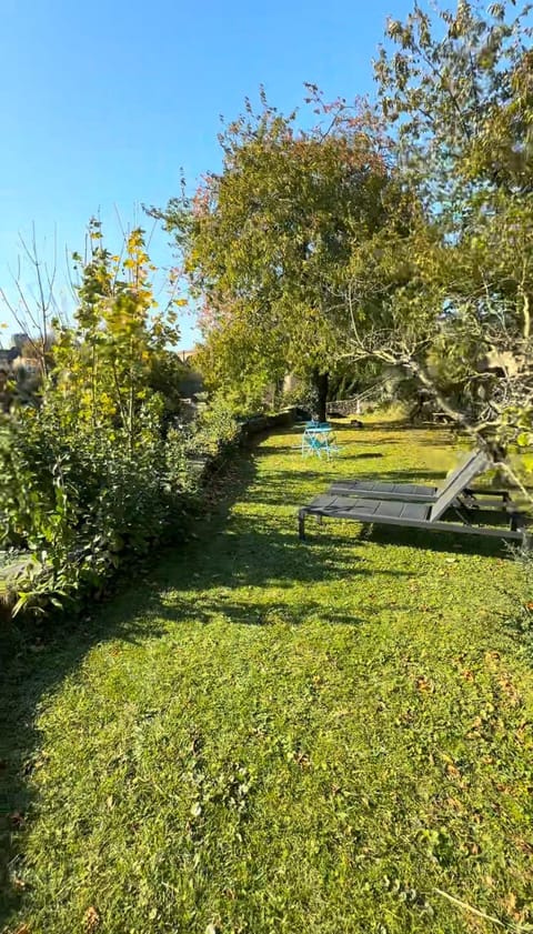 Cosy et jardin panoramique Apartment in Morlaix