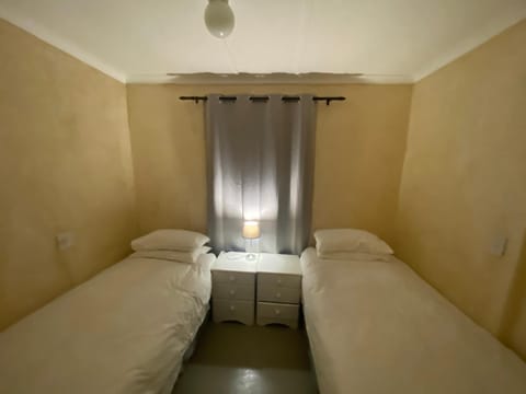 The Beach Shack Glamping & The Boat Shed Apartment in Western Cape