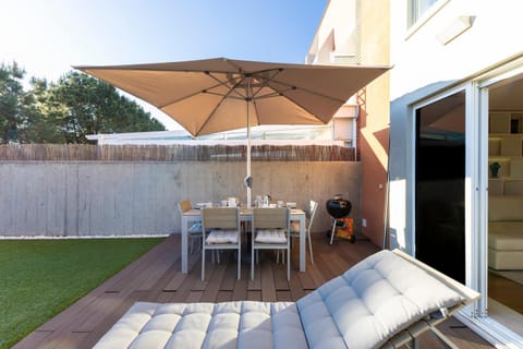 Front Beach Villa Cabedelo House in Viana do Castelo