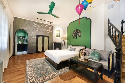 Photo of the whole room, Bedroom