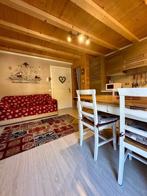 Appartamento in centro a Ponte di legno Apartment in Ponte di Legno