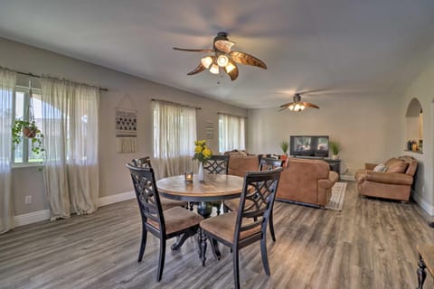Lavish Family Escape with Game Room in Avondale! House in Avondale