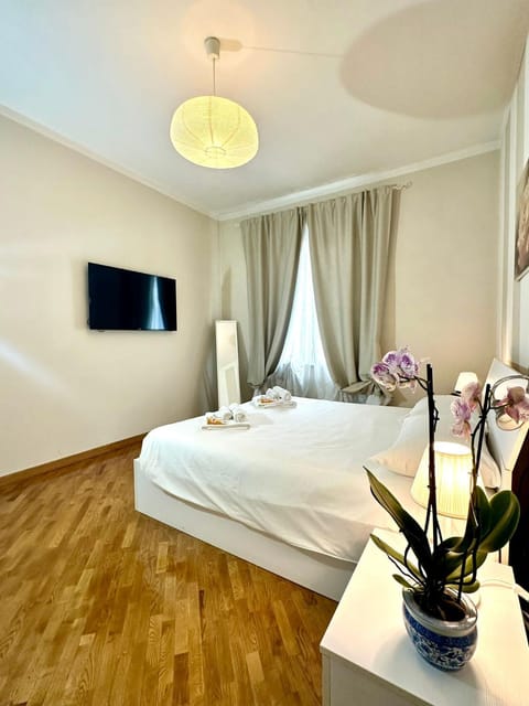 Photo of the whole room, Decorative detail, Bedroom, Family, wedding, air conditioner