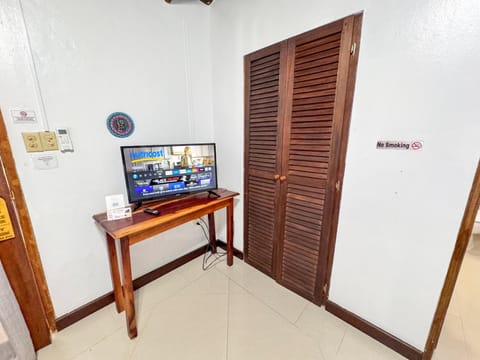 Caribbean Shores Belize Bed and Breakfast in Hopkins