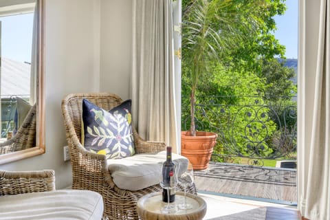 Seating area, Mountain view