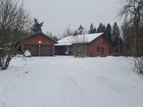 Property building, Winter