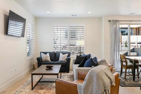 Rally Point townhouse House in Washington