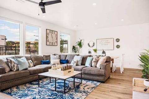 Attitude Adjustment Retreat townhouse House in St George