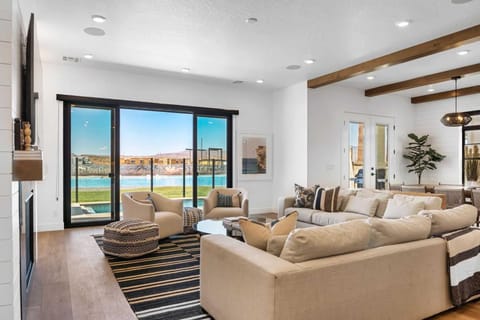 Playa Lucaya home House in St George