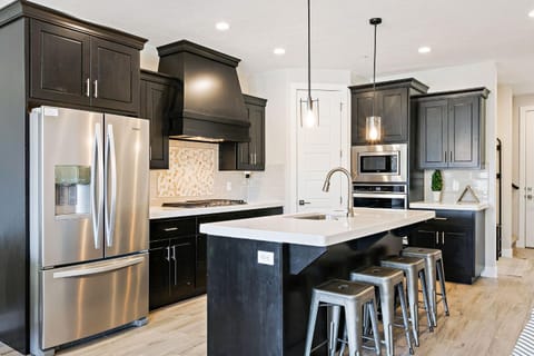 Town Center Red Sand Retreat townhouse House in Washington