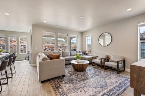 Grand Getaway townhouse House in Washington