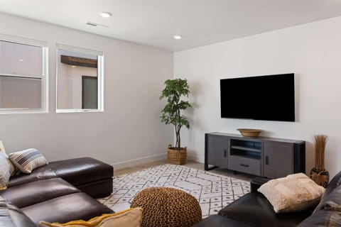 Cloud 9 at Desert Color home House in St George