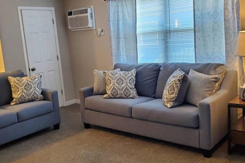 219 Maxwell St Unit B Such a great place to work and stay House in Ohio