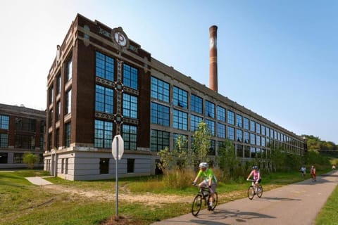 5103 Peters New Industrial Loft on Lebanon Bike Trail Apartment in Ohio