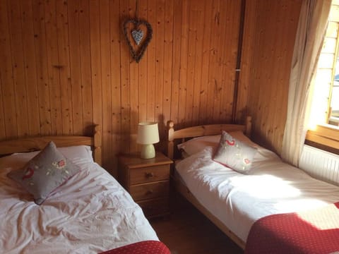 Chalet confortable 5 chambres à Châtel avec WIFI - FR-1-693-1 Chalet in Châtel