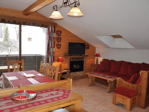 Appartement Spacieux avec Wifi et Animaux Acceptés - FR-1-692-15 Apartment in Châtel
