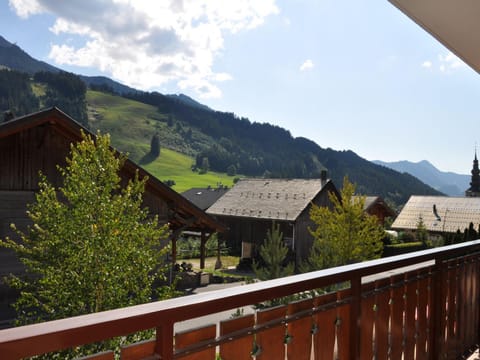 Spacieux 3 pièces au centre avec balcon, parking, animaux admis! - FR-1-692-9 Apartment in Haute-Savoie