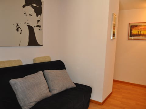 Appartement RDC avec 2 chambres et grande terrasse sud - FR-1-692-26 Apartment in Châtel