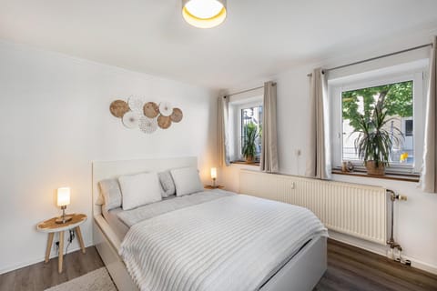 Living room, Bedroom