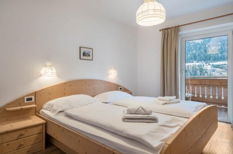 Property building, Living room, Bedroom