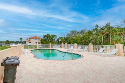 Resort Perks Family Gem with Homosassa River Access Apartment in Homosassa