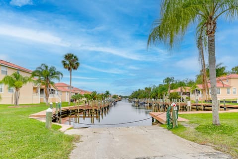 Resort Perks Family Gem with Homosassa River Access Apartment in Homosassa