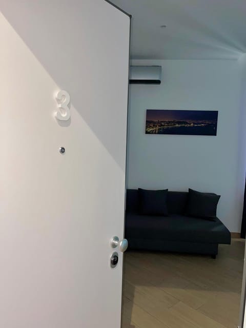 Arthea Guest House Apartment in Naples