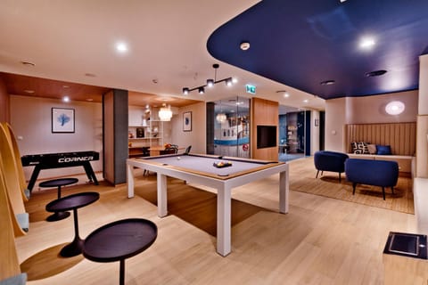 Communal lounge/ TV room, Seating area, Evening entertainment
