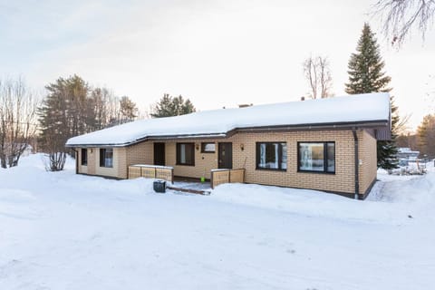 Property building, Winter