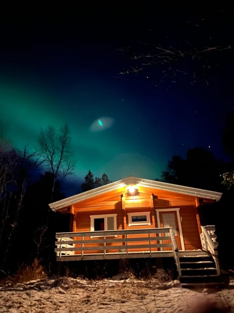 Macktunet - Retro log cabin from the 70s in Malangen Cabin in Troms Og Finnmark