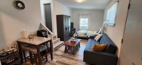 Living room, Photo of the whole room, Seating area, Dining area, Bedroom