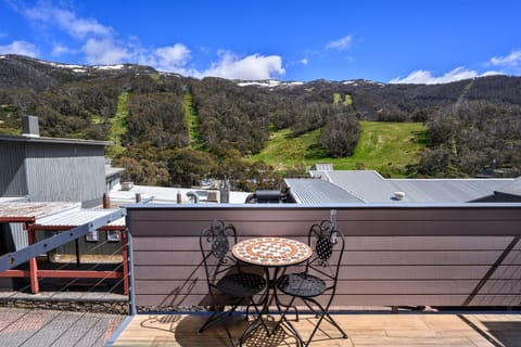 Patio, Natural landscape, View (from property/room), Balcony/Terrace, Mountain view