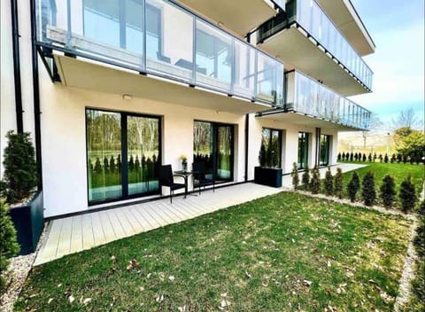 Property building, Day, Garden, View (from property/room), Balcony/Terrace, Garden view