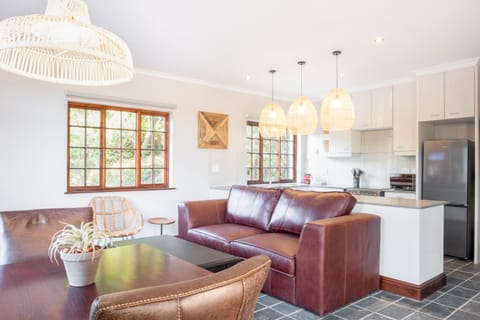 Avemore Olive Apartment - full Backup power Apartment in Stellenbosch