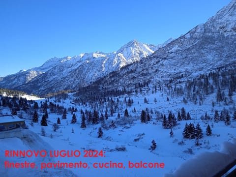 Natural landscape, View (from property/room), Balcony/Terrace