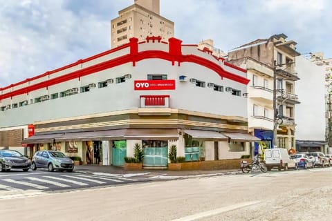 Property building, Day, City view, Location
