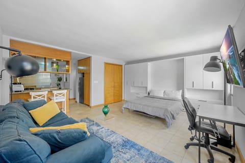 TV and multimedia, Living room, Photo of the whole room, Seating area