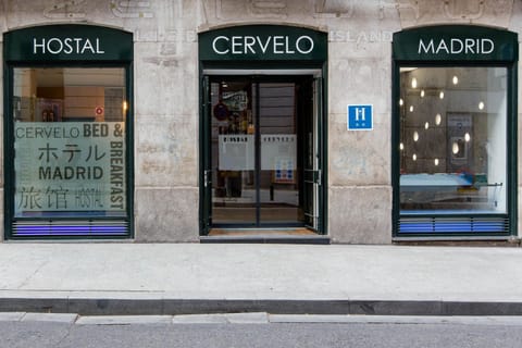 Facade/entrance, Decorative detail, Area and facilities