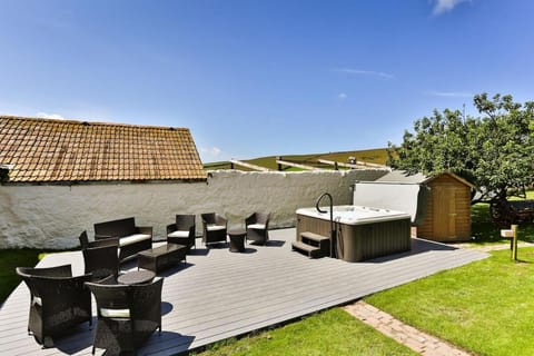 SAUNTON GRANGE 7 Bedrooms House in Braunton