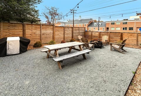 Heart of Brevard Hideaway - Walk/Bike to Downtown! House in Brevard