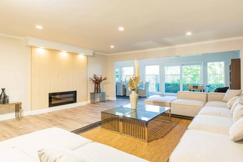 Single Level House with view and pool House in Glendora