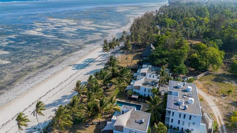 Property building, Day, Natural landscape, Bird's eye view, Beach, Sea view