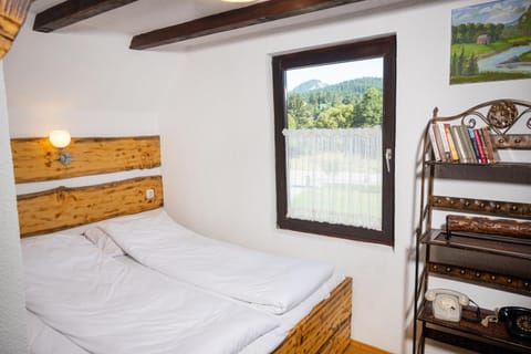 View (from property/room), Photo of the whole room
