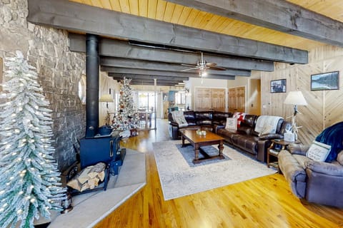 Rio Grande River Lodge House in South Fork