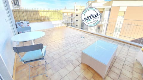 Balcony/Terrace, Certificate/Award