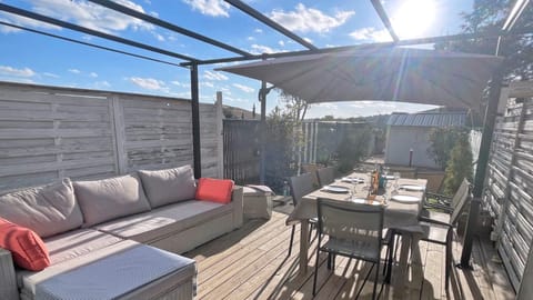 Day, Balcony/Terrace