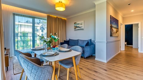 Rezydencja Niechorze 209 z 2 sypialniami, 2 łazienkami, z Basenem, Sauną, Jacuzzi, przy samej PLAŻY - 5D Apartments Apartment in West Pomeranian Voivodeship, Poland