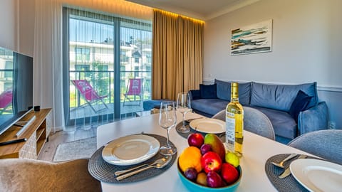 Rezydencja Niechorze 209 z 2 sypialniami, 2 łazienkami, z Basenem, Sauną, Jacuzzi, przy samej PLAŻY - 5D Apartments Apartment in West Pomeranian Voivodeship, Poland