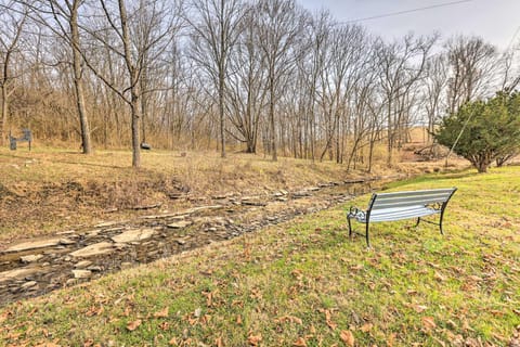 Peaceful Mt Sterling Cabin Deck and Fire Pit! Cabin in Kentucky